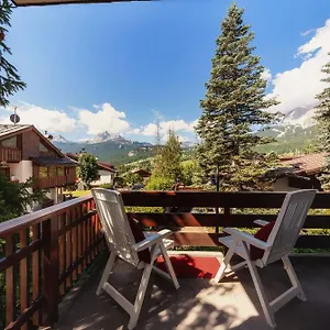 Cortina-house , Cortina dʼAmpezzo Italia