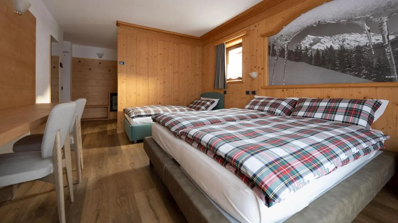 Hotel Compagnoni Santa Caterina Valfurva 3*,