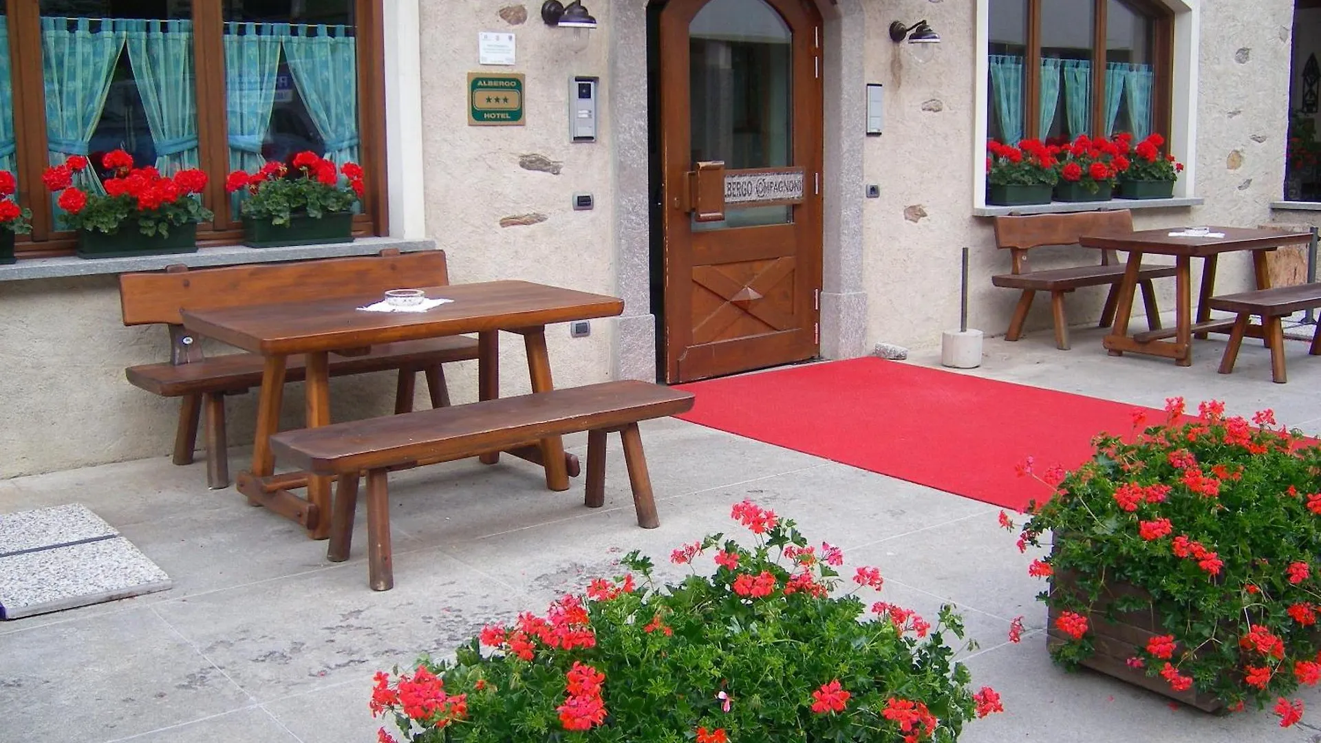 Hotel Compagnoni Santa Caterina Valfurva 3*,  Italia